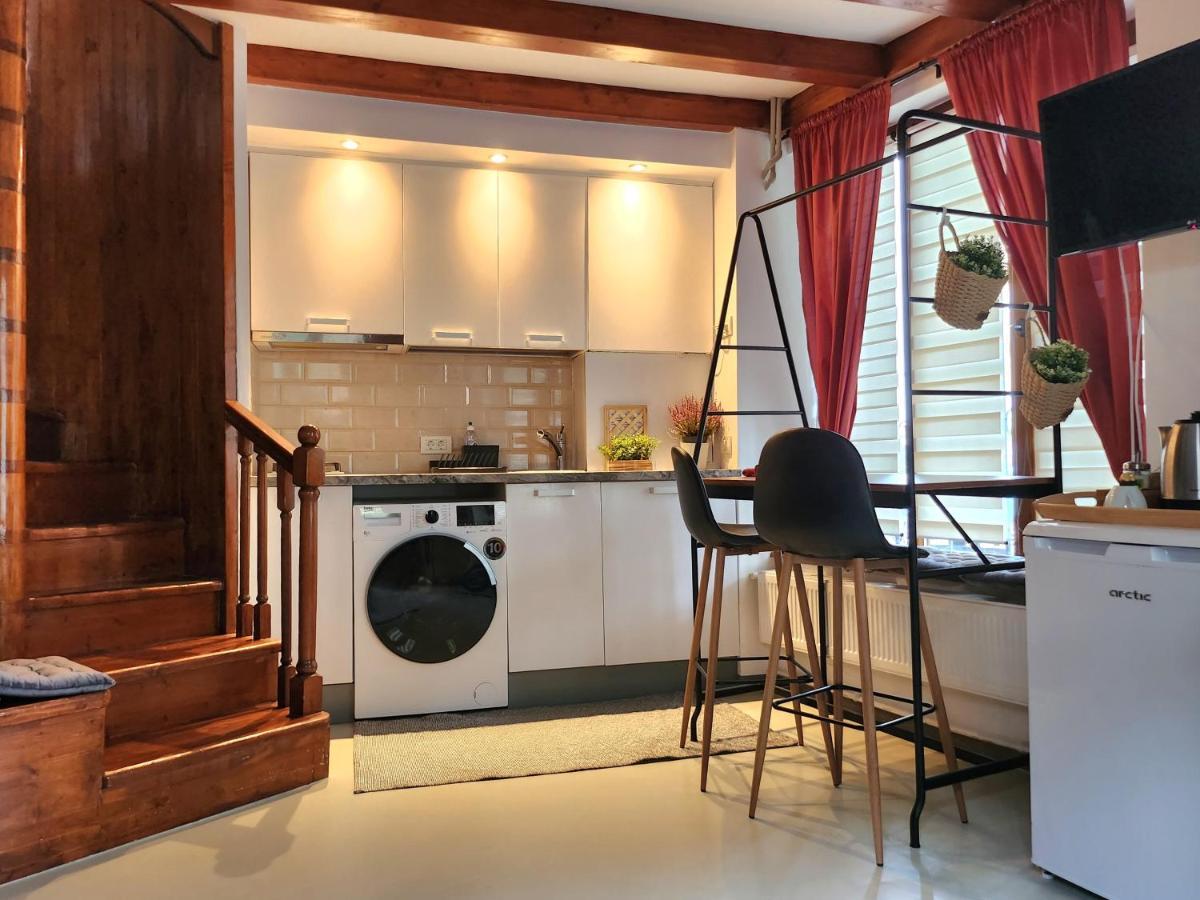 The-Point Lovely Studio In Center Of Bukarest Exteriör bild